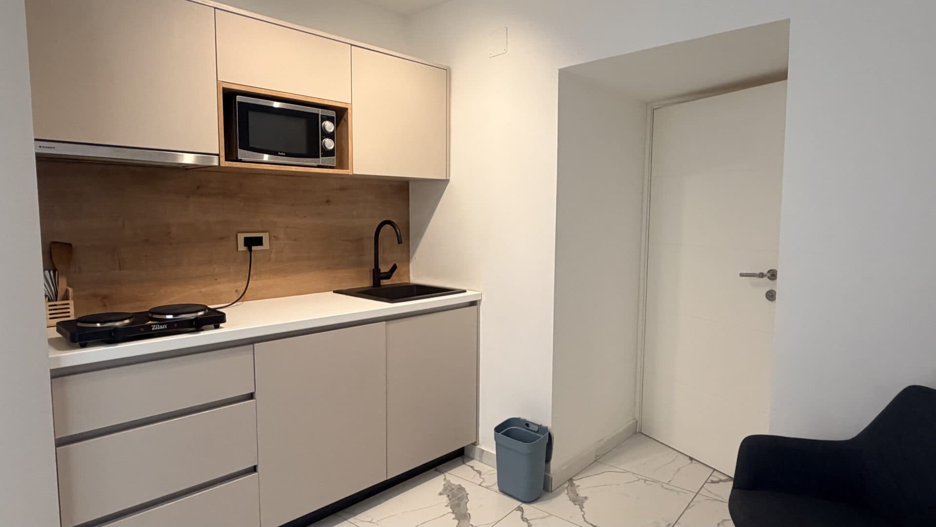 Rijeka - Centar, Studio za najam, 24 m2 — photo 2